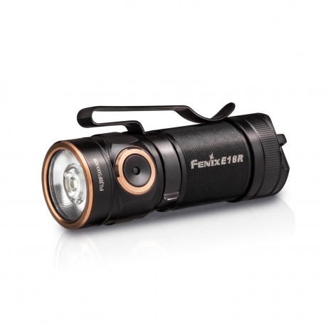 TORCIA FENIX E18 750 LUMEN